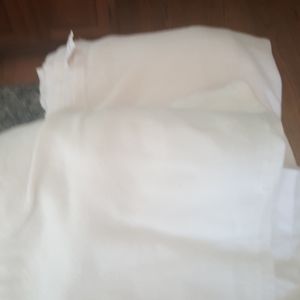 White snuggles preonwed excellent condition